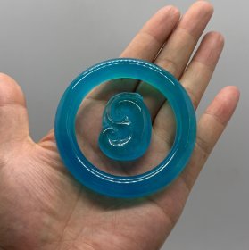 天空蓝蓝水老翡翠手镯