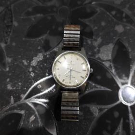 北京手表厂出品，“北京牌”老机械腕表，正常走动，实物拍摄