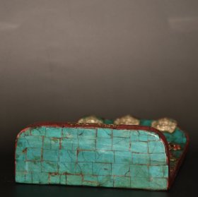 尼泊尔木镶嵌白铜红松绿松天珠宝石唐卡站观音佛板摆件 尺寸:长15厘米 宽6厘米 高22.5厘米 重704克左右