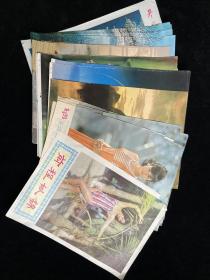 打包出30张年画年历画装饰画 品相如图 尺寸四开 年代感十足 11个品种打包出 不单售