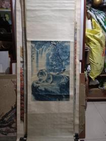 名家玉生绘虎卧神更雄。69/44