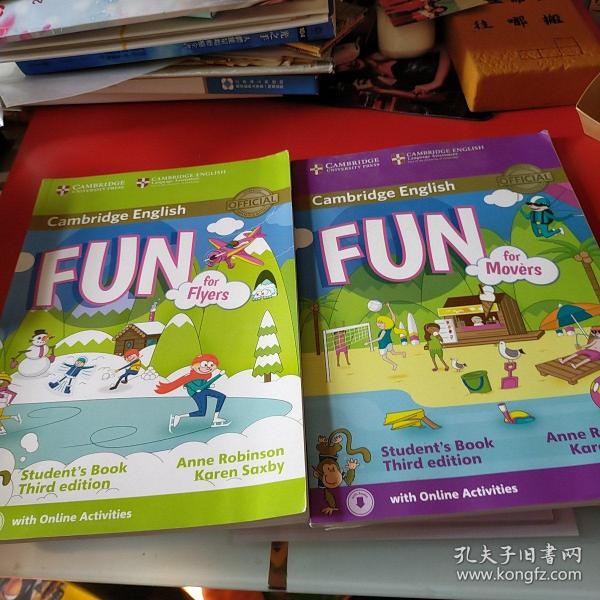 CAMBRIDGE ENGLISH   FUN FOR FLYERS+ FUN FOR MOVERS  2本合售  九品无字迹无划线80元r08