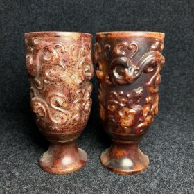 高古玉爵杯 尺寸：直径7.2厘米，高16厘米；：：：