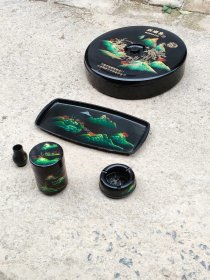 七八十年代，精美漆器5件套，保存完整，品相一流，收藏价值高。