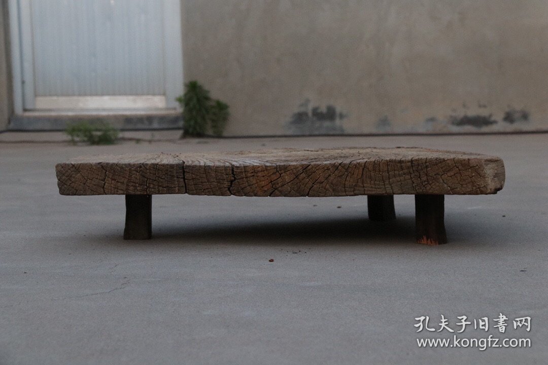 异形凳、佛座，自然造型，造型别致，包浆厚重，牢固可以正常使用