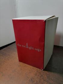 Twilight Saga 5 Book Set (White Cover) 暮光之城(白色圣誕套裝5冊(cè))