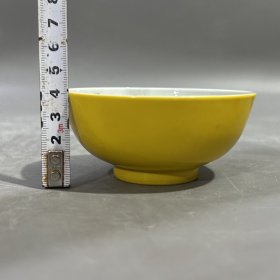 清雍正外黄内青花凤杯