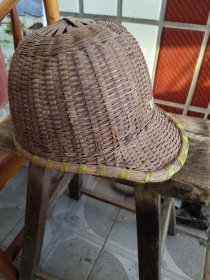 60年代竹编安全帽一个，完整。