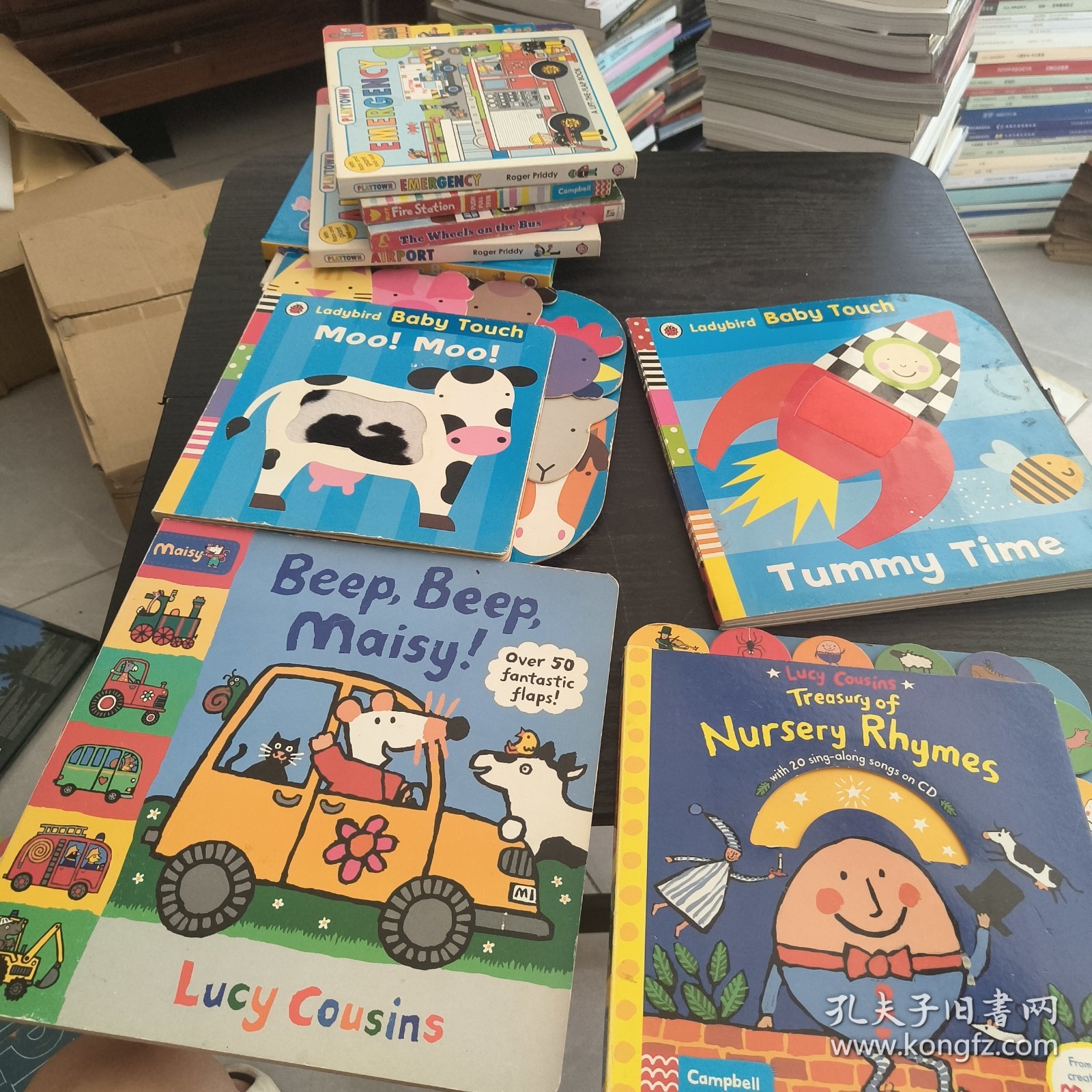 LucyCousinsTreasuryofNurseryRhymesBookandCD（4本合售如图）
