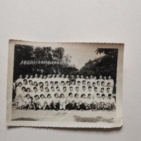 1963共青团汕头工业专科学校全体团员留影