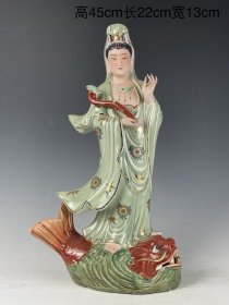 景德镇塑造瓷厂制青釉如意观音一尊