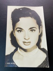 1952年，安布莱思银盐照片，长13.5厘米，宽8.5厘米。包老包真