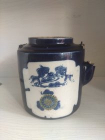 磁州窑蓝柚开窗壶筒子，品相如图保真包老，做笔筒非常好