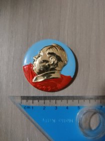 毛主席像章 四个第一好
