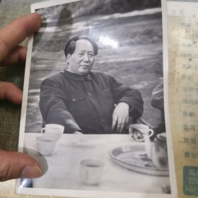 老照片 毛泽东主席在一九五0年 候波 摄影 新华通讯社新闻摄影部制 2