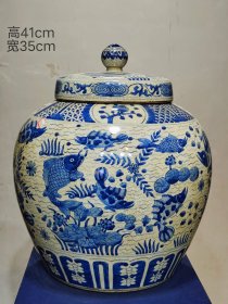 美品·款识“大明万历年制”精工细作满工小开片青花莲池鱼藻纹盖罐。hxg邮费自理