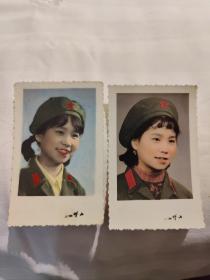 六十年代，手工上色上海女兵（上海华山照相）共两张合销