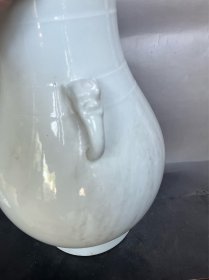 甜白双耳尊