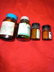 老药瓶四枚：四环素片+毛冬青片+烟酸片+复方芦丁片，合售。