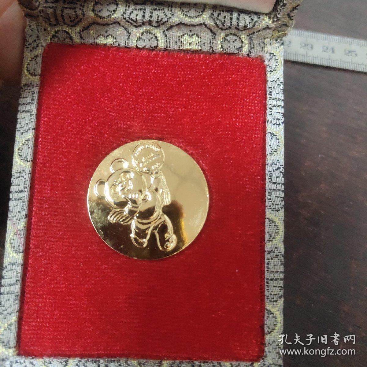 点击查看原图 第11届亚洲运动会纪念章/原盒,镀金