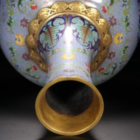 清代 铜胎掐丝珐琅缠枝花卉赏瓶