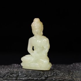 旧藏 和田玉佛，玉质细腻油润，包浆老道，尺寸 长 3.9厘米，宽 2.3厘米，高 5.8厘米，重 45.3克