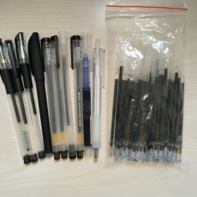 10支签字笔加40支笔芯