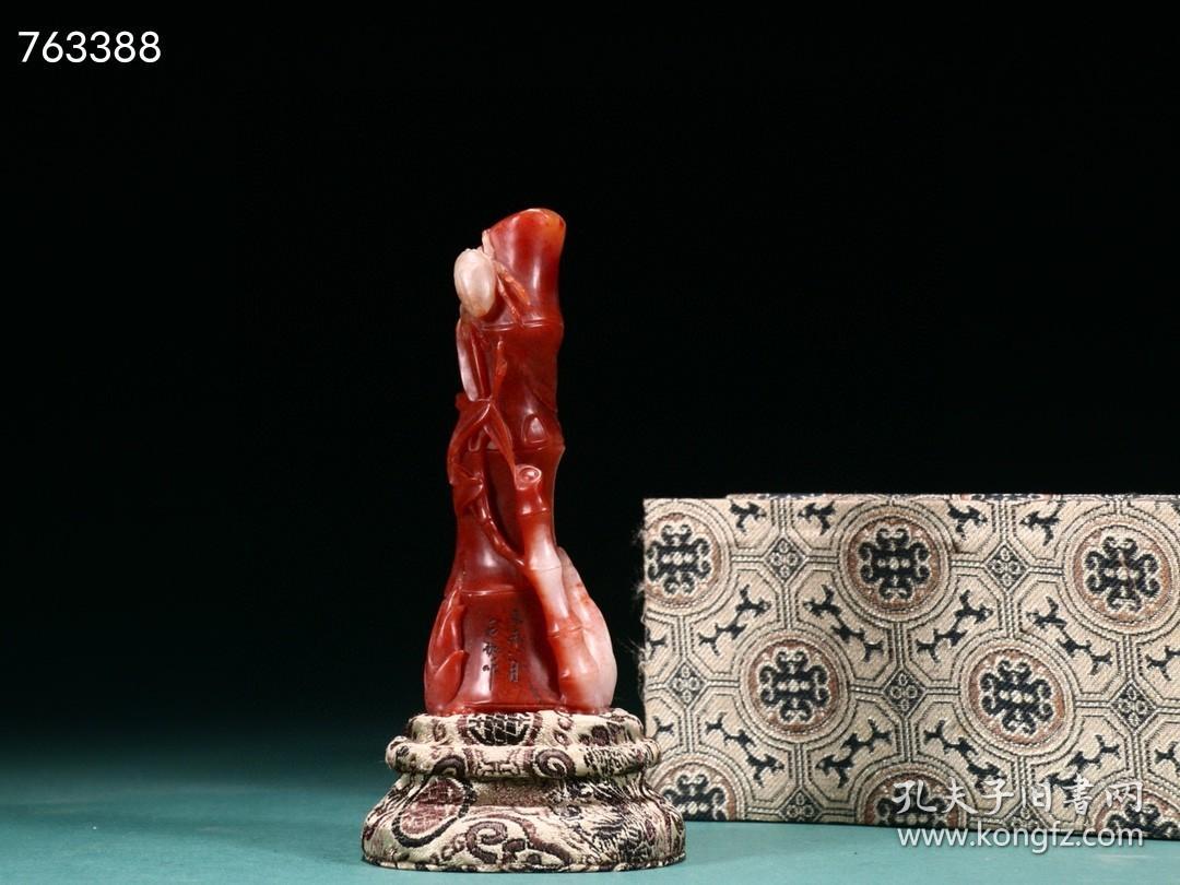 点击查看原图 旧藏·寿山石竹节印章摆件。