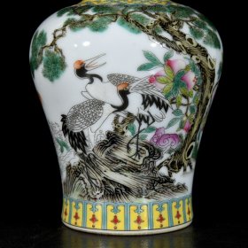清雍正珐琅彩花鸟松鹤延年纹摇铃尊一对；25x11厘米