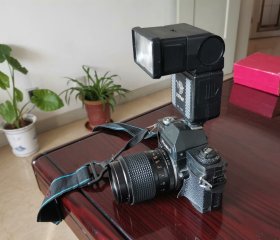 老古董照相机 华西HuaXi S-80单反相机 原套 带镜头带闪光灯