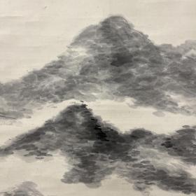 大开门真迹，日本近代画家山田介堂《杜甫梅雨诗意图》纸本绫裱无轴头，画心136*32.4，画家自题原箱。介堂擅长雨景米法山水，在画家介绍中曾被特别提及，此画亦足见功力。盒201