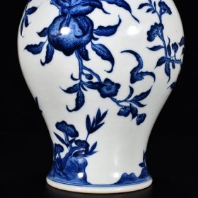 清乾隆青花福寿纹橄榄瓶 高36.5厘米 宽19厘米