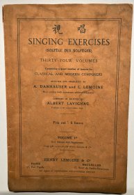 一本民国时期上海永兴琴行兴记所有的视唱 singing exercises，法国老乐谱(SOLFEGE DES SOLFEGES) ，大名鼎鼎的永兴琴行当初位于上海南京西路,组装STRAUSS(斯特劳斯)品牌钢琴 。这本老书仅外表有点灰尘水渍外，内部品相较好，整体不错，苛求者勿拍，诚信交易，谨慎拍，售后不退。