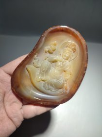 原石玛瑙精雕观音牌，天然料 雕刻精致形象生动，纹理清晰透彻 开脸慈祥 温润细腻，完整