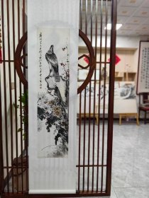 【民国时期花鸟画名家～房少臣先生】民国时期精品《秋色苍鹰》，尺寸13032，原裱立轴，奇货可居，品相好，欢迎咨询！落款：穷形写出英雄色，能似宣和真本无？