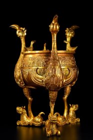 珍藏珍藏汉代经典旧藏摆件，品相一流，铜鎏真金，重量：25.1斤，高度：56cm，宽度：35cm。