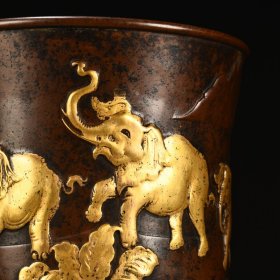 紫铜高浮雕鎏金心想事成笔筒