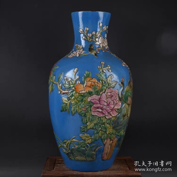 手绘孔雀花鸟纹花瓶