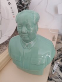 伟人塑像