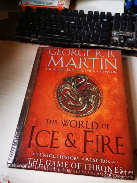 全新英文原版THE WORLD OF ICE AND FIRE 冰与火的世界 官方设定集 精装收藏版 权利的游戏 大开本The World of Ice&Fire The