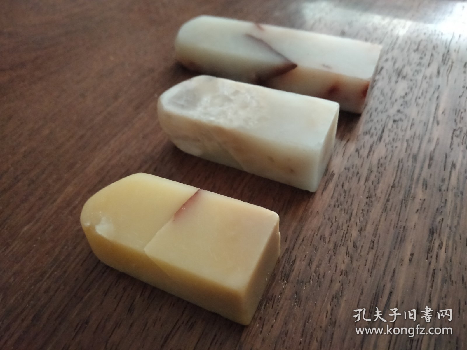 书画家旧藏老寿山红芙蓉石等3个合售