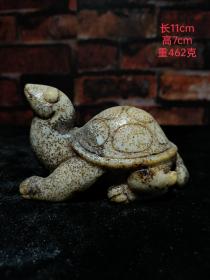 和田玉  龟
纯手工雕刻，刻画细致入微，包浆浓厚自然，品相完整