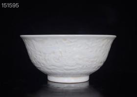 明宣德甜白釉雕刻龙纹瓷碗古董收藏瓷器