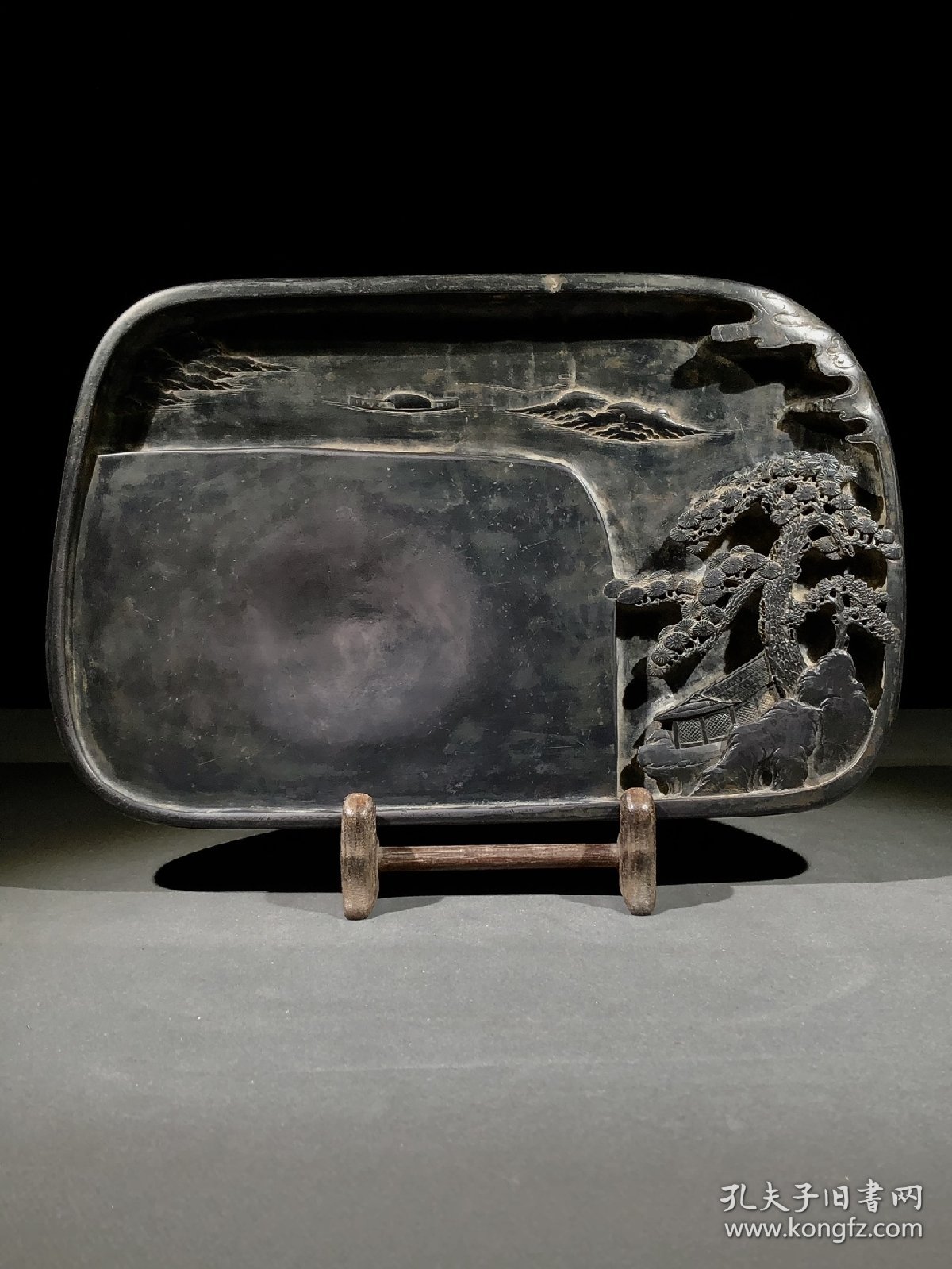 端砚山水美景款：钱元章