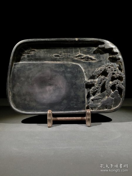 端砚山水美景款：钱元章