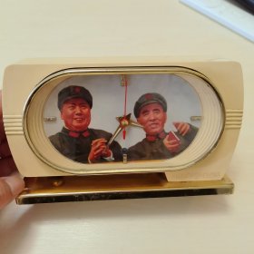 老式钟表（上海制造）