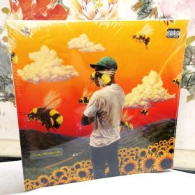 现货包邮   现货 Tyler The Creator Flower Boy 黑胶唱片2LP  黑胶唱片LP 拍下不接受退款，全新未拆封唱片，所有唱片运输痕迹在所难免，不承担唱片内部不可见问题，如跳针、有炒豆声、划痕等问题！不承担运输冲顶、小折角等，偏远地区不包邮！