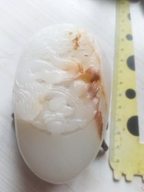 一把辛酸泪赔血本无归！天然白玉雕刻！长约.8厘米，绝对不是合成的。