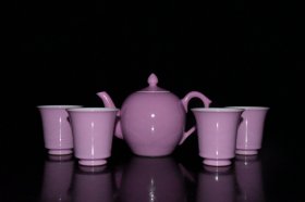 清代雍正粉釉茶具一套