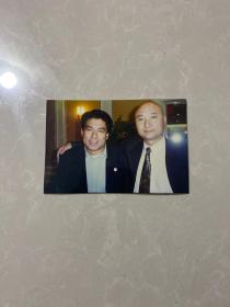 著名相声演员陈佩斯和朱时茂照片一张